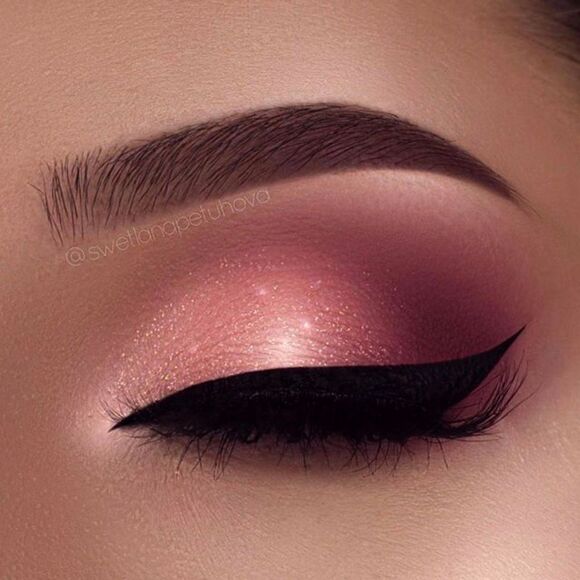 OFRA Symphony Eyeshadow Palette - Picture 8 of 14